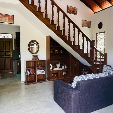 אונה ואטונה Bouganvilla House מראה חיצוני תמונה