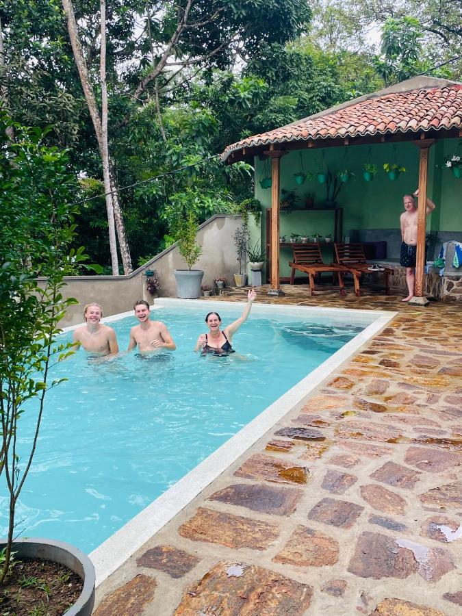 אונה ואטונה Bouganvilla House מראה חיצוני תמונה