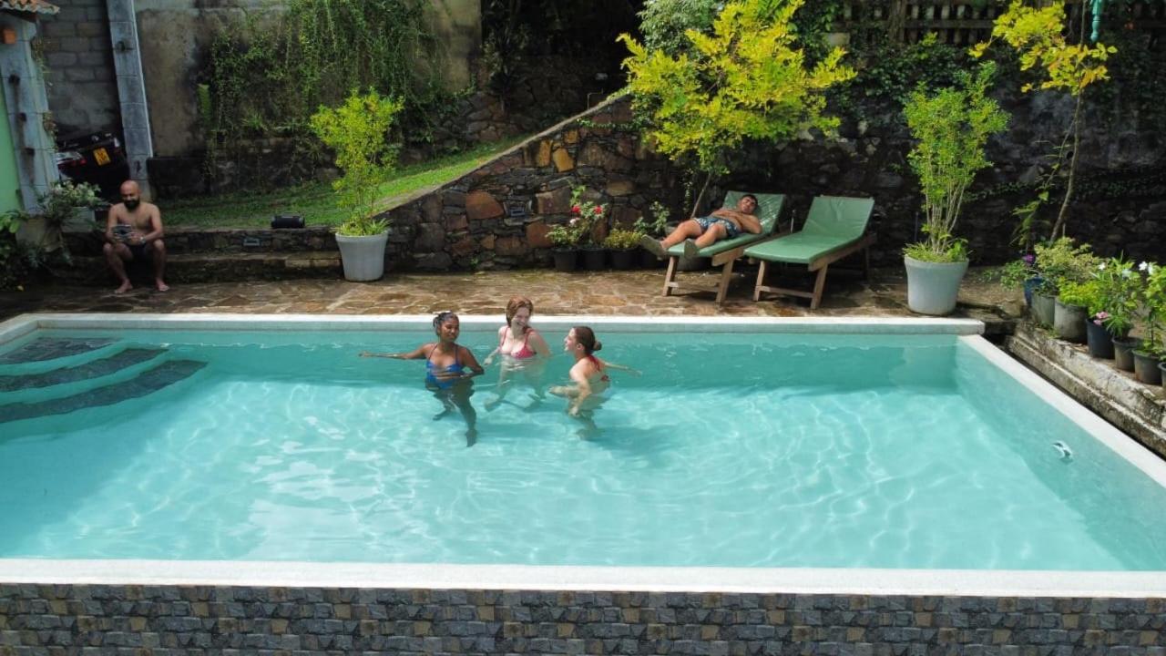 אונה ואטונה Bouganvilla House מראה חיצוני תמונה